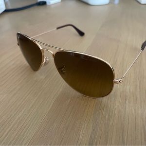 Ray-Ban Gold Aviator Sunglasses